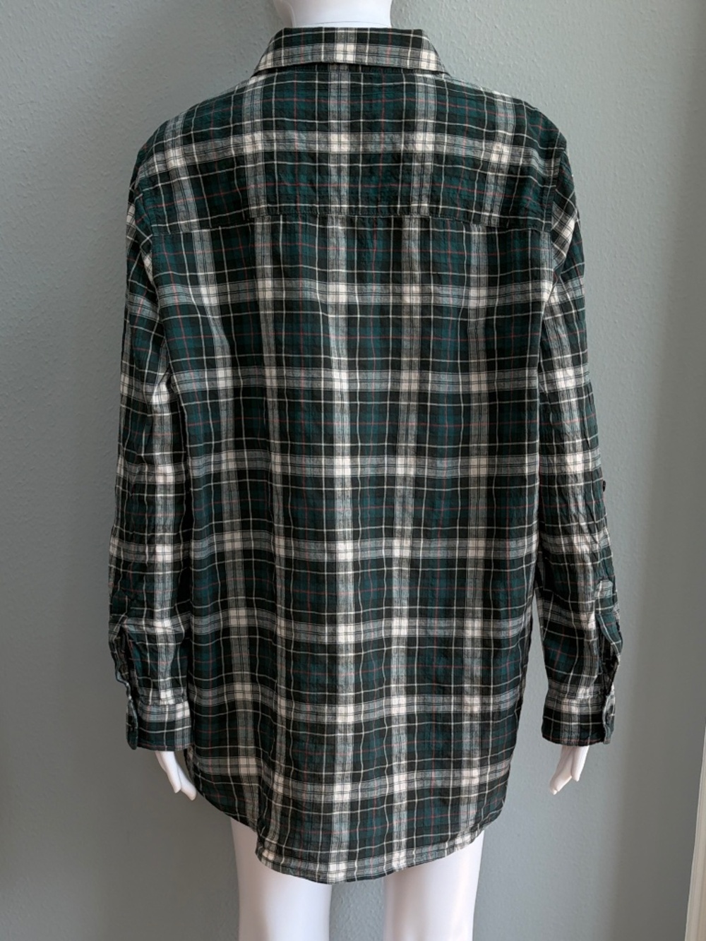 Orvis Lightweight Button-Up Shirt – 100% Cotton – Green Red Check – Size Large - Picture 3 of 6